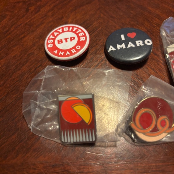 Negroni & Amaro pin & button collection - Picture 2 of 5